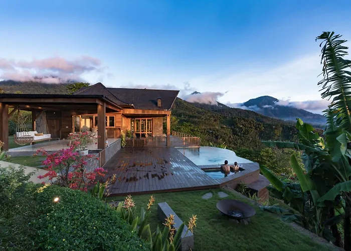 Villa Mountain Estate - Serene Mountain Retreat *