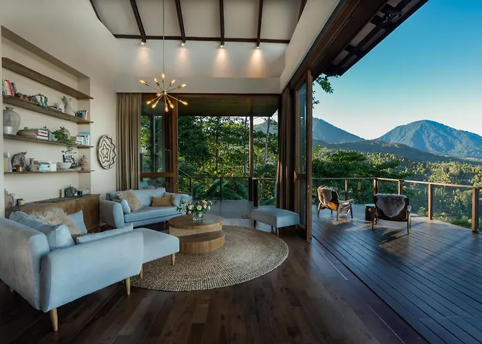 Villa Mountain Estate - Serene Mountain Retreat