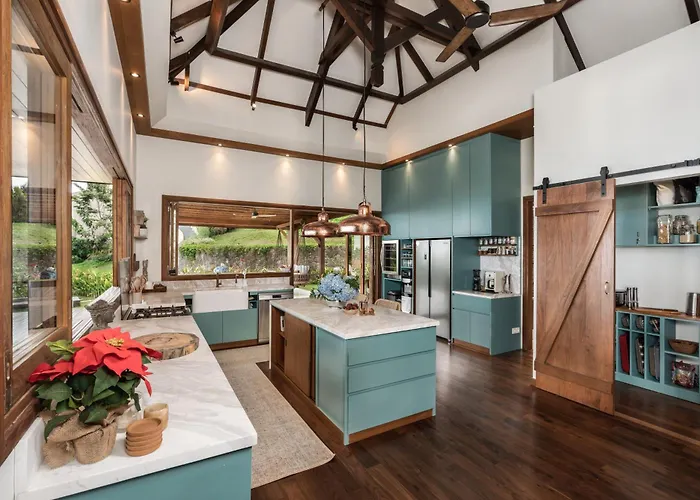 Mountain Estate - Serene Mountain Retreat Villa Munduk (Bali)